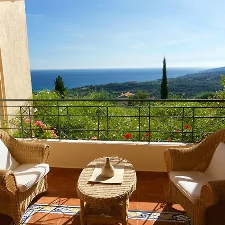Felix Skala (Kefalonia)